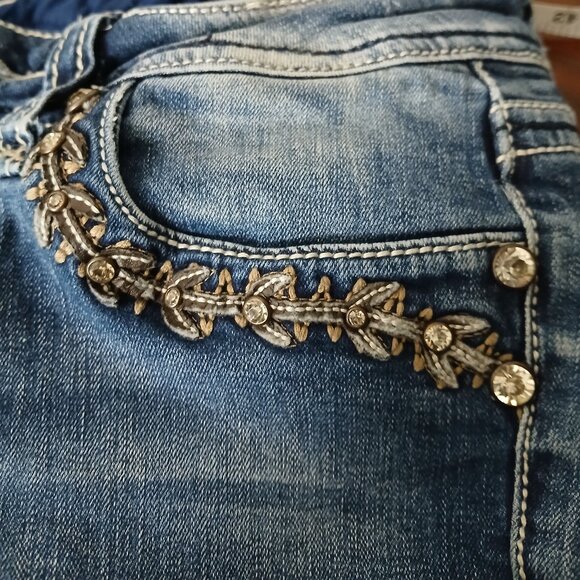 Sexy Couture Jeans Size 7 Low Rise Skinny Embellished Distressed Blue Denim - Picture 8 of 12